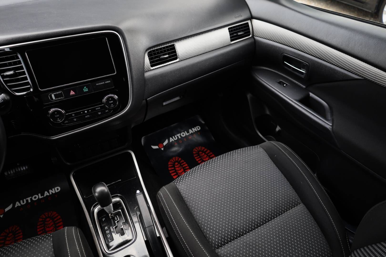 Mitsubishi-Outlander-20-MIVEC-Diamant-Edition-CVT-13