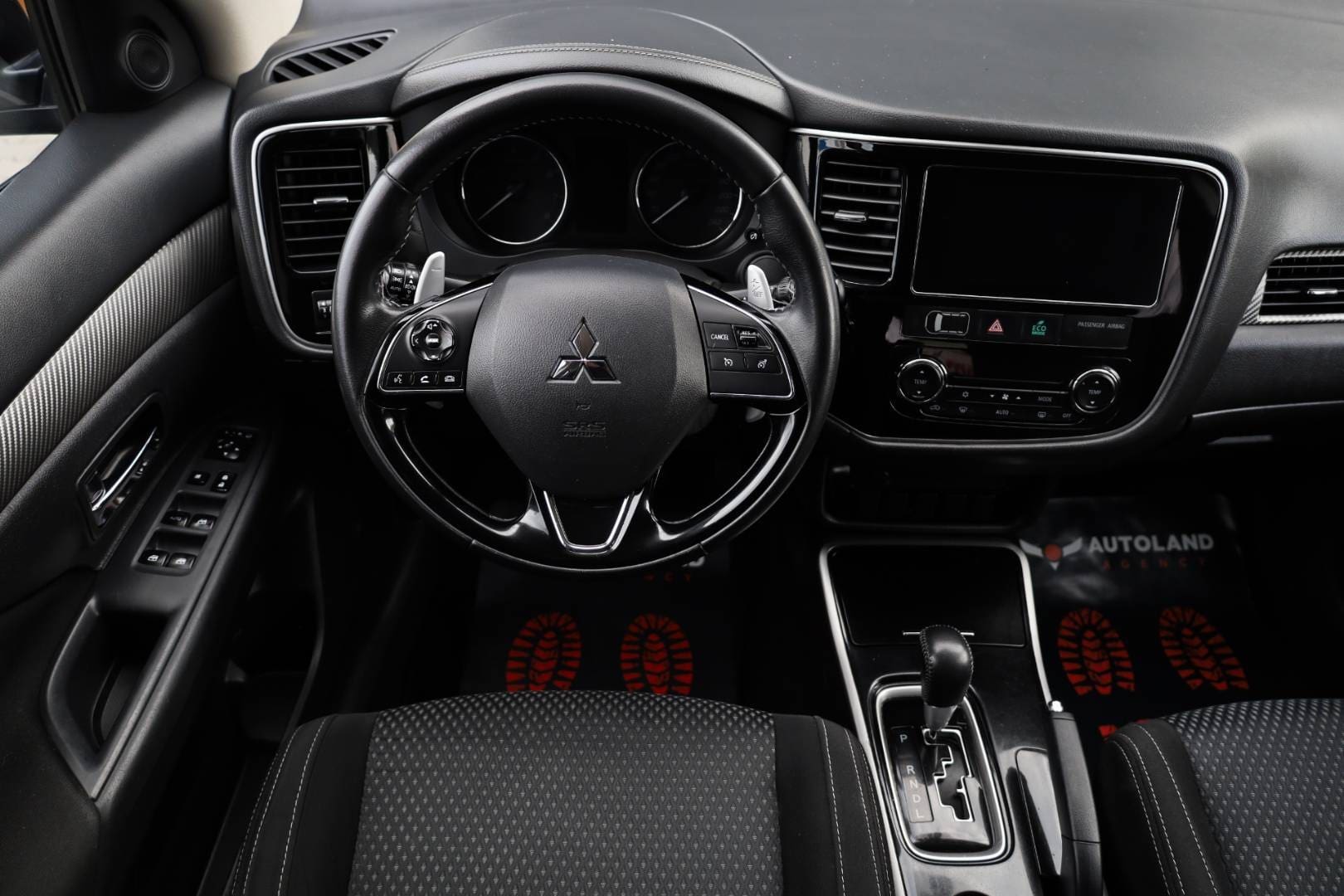 Mitsubishi-Outlander-20-MIVEC-Diamant-Edition-CVT-15