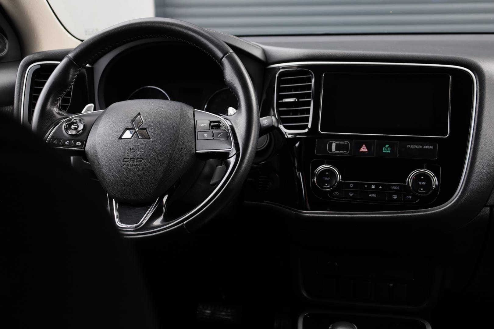 Mitsubishi-Outlander-20-MIVEC-Diamant-Edition-CVT-17