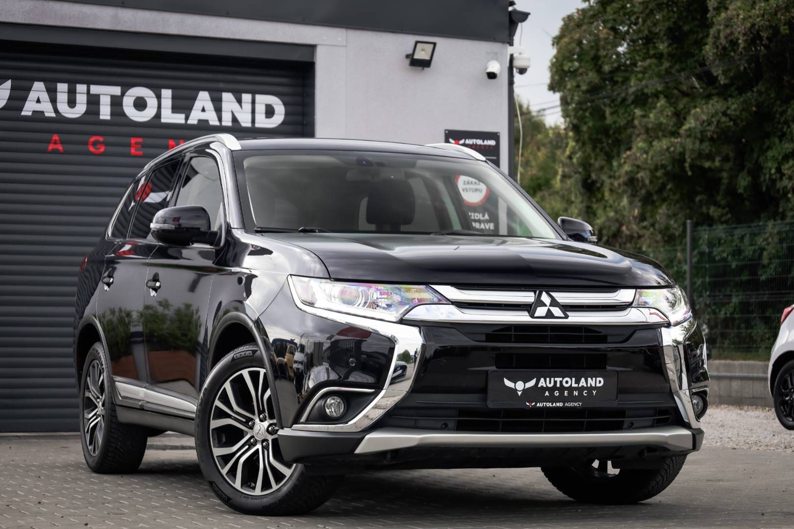 Mitsubishi-Outlander-20-MIVEC-Diamant-Edition-CVT-3