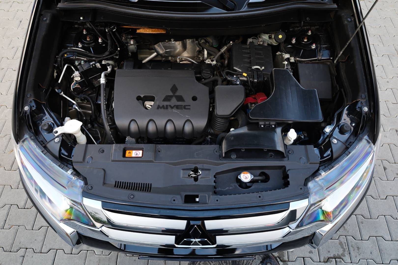 Mitsubishi-Outlander-20-MIVEC-Diamant-Edition-CVT-46