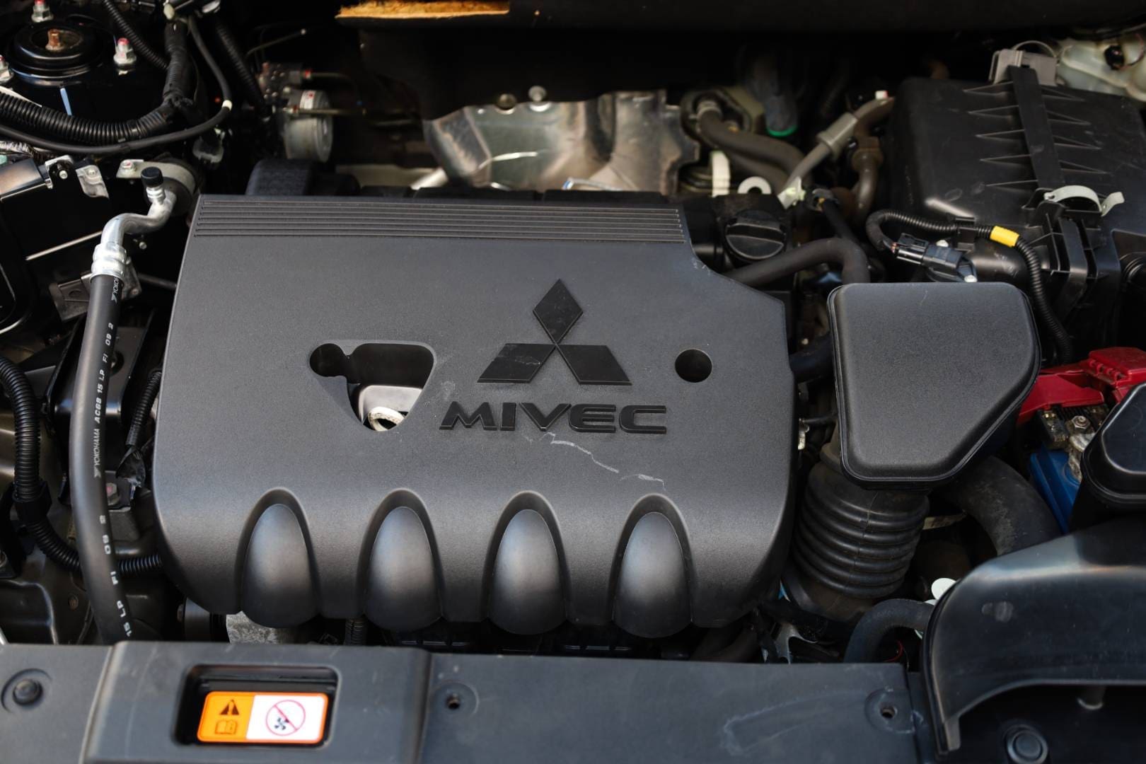 Mitsubishi-Outlander-20-MIVEC-Diamant-Edition-CVT-48