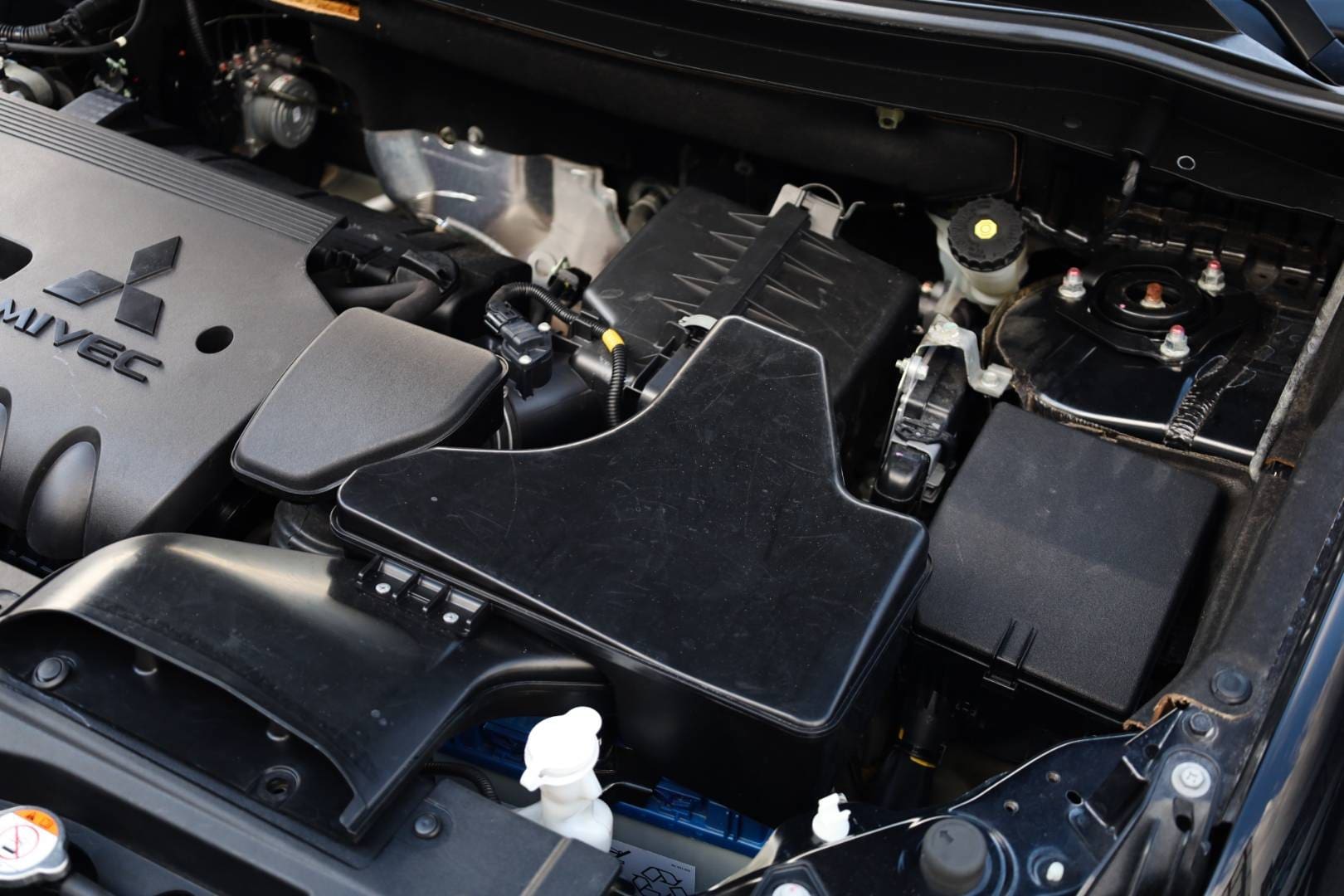 Mitsubishi-Outlander-20-MIVEC-Diamant-Edition-CVT-49