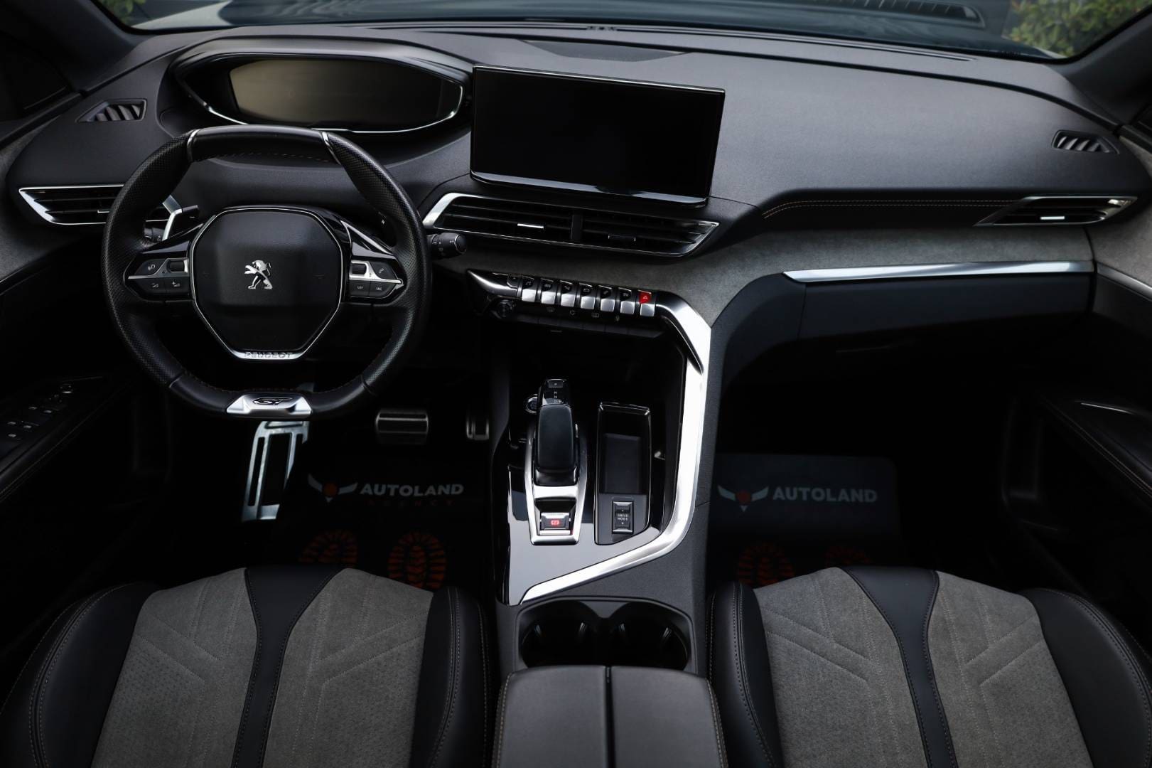 Peugeot-3008-16-Hybrid-225k-GT-Pack-AT-12