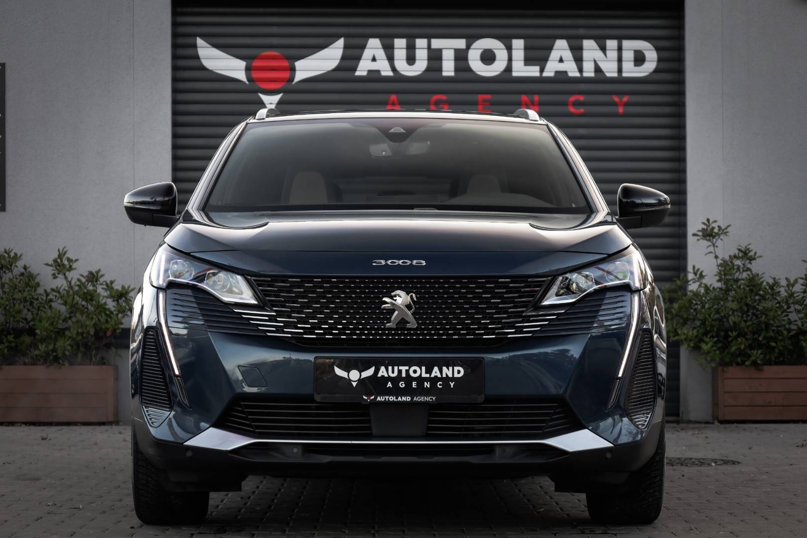 Peugeot-3008-16-Hybrid-225k-GT-Pack-AT-2