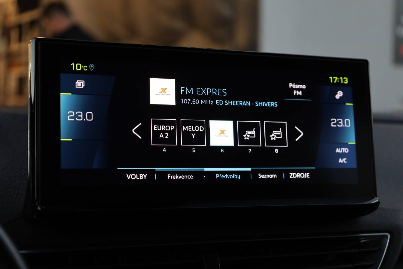 Peugeot-3008-16-Hybrid-225k-GT-Pack-AT-29