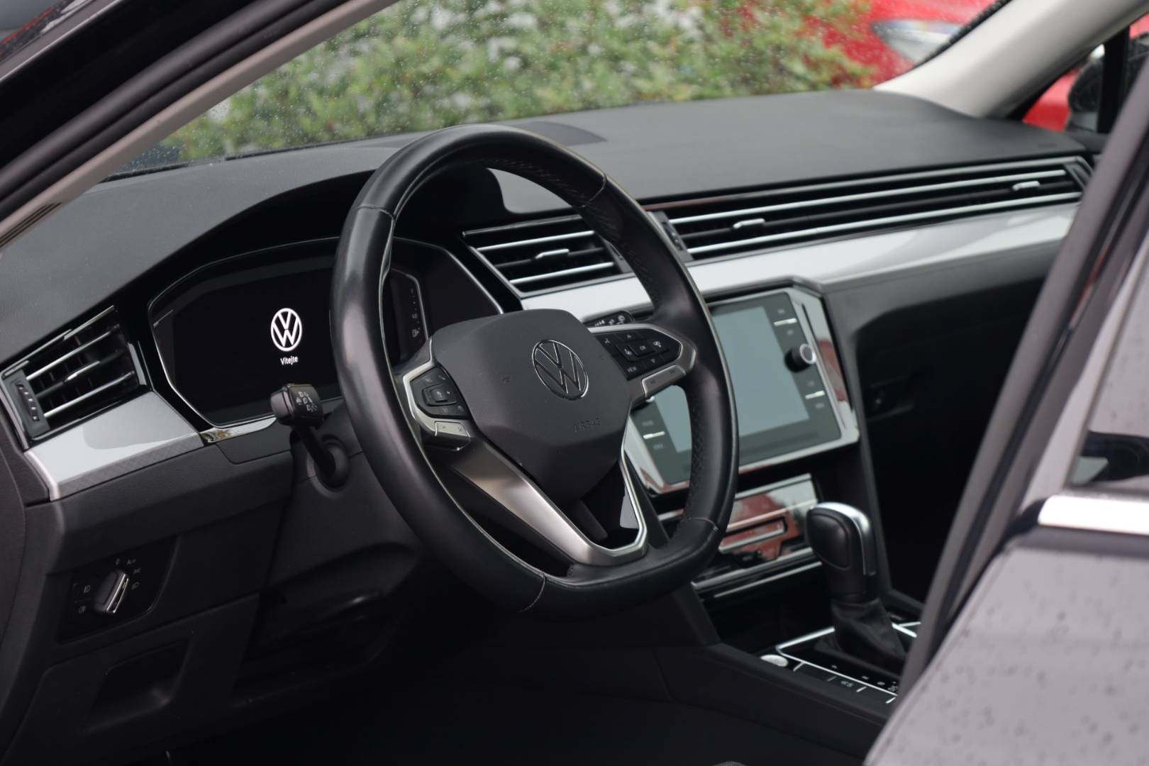 Volkswagen-Passat-Variant-20-TDI-EVO-Business-DSG-11