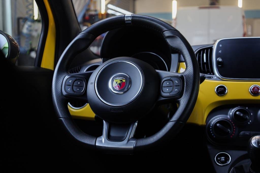 Fiat-500-Abarth-595-17