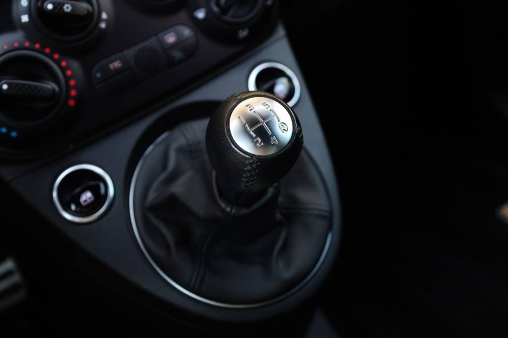 Fiat-500-Abarth-595-37