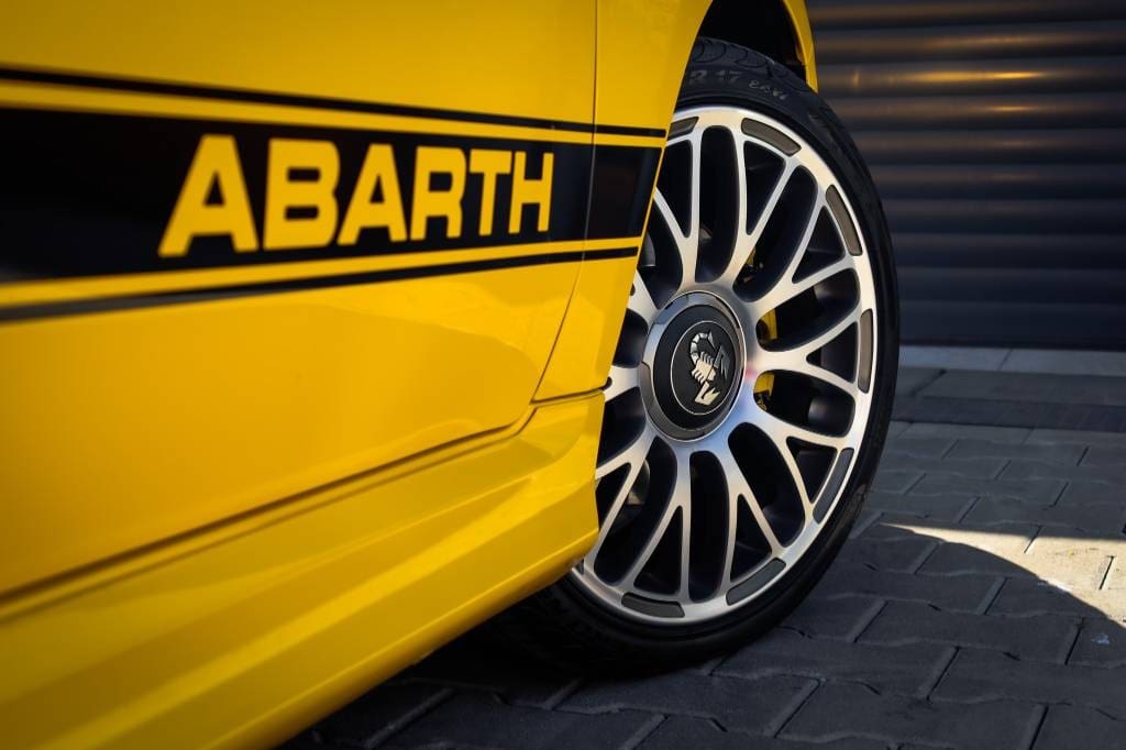 Fiat-500-Abarth-595-46