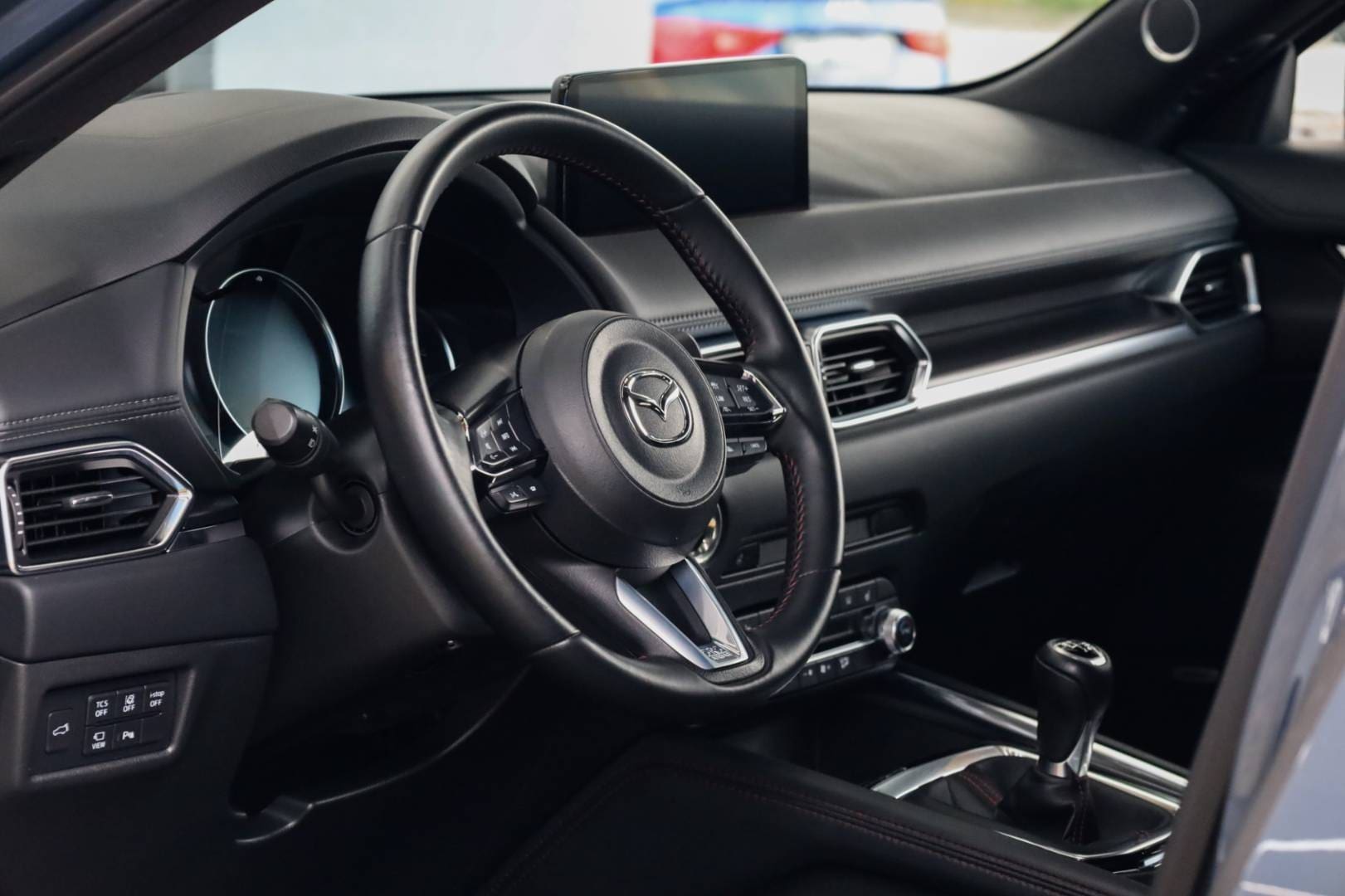 Mazda-CX-5-20-Skyactiv-G165-Homura-11