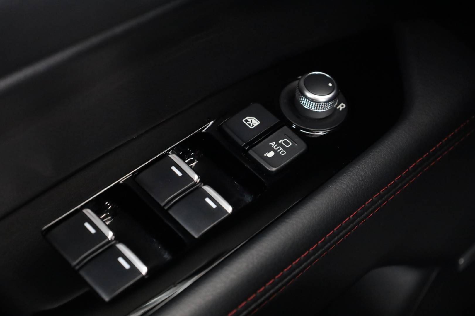 Mazda-CX-5-20-Skyactiv-G165-Homura-38