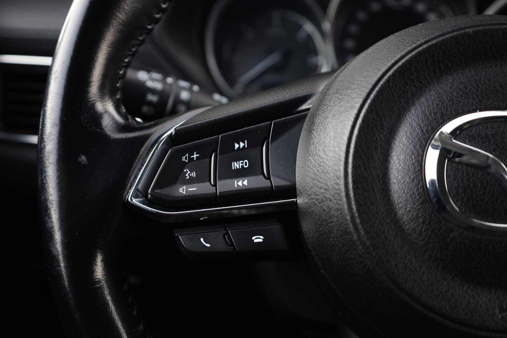 Mazda-CX-5-22-Skyactiv-D175-Revolution-AWD-AT-17