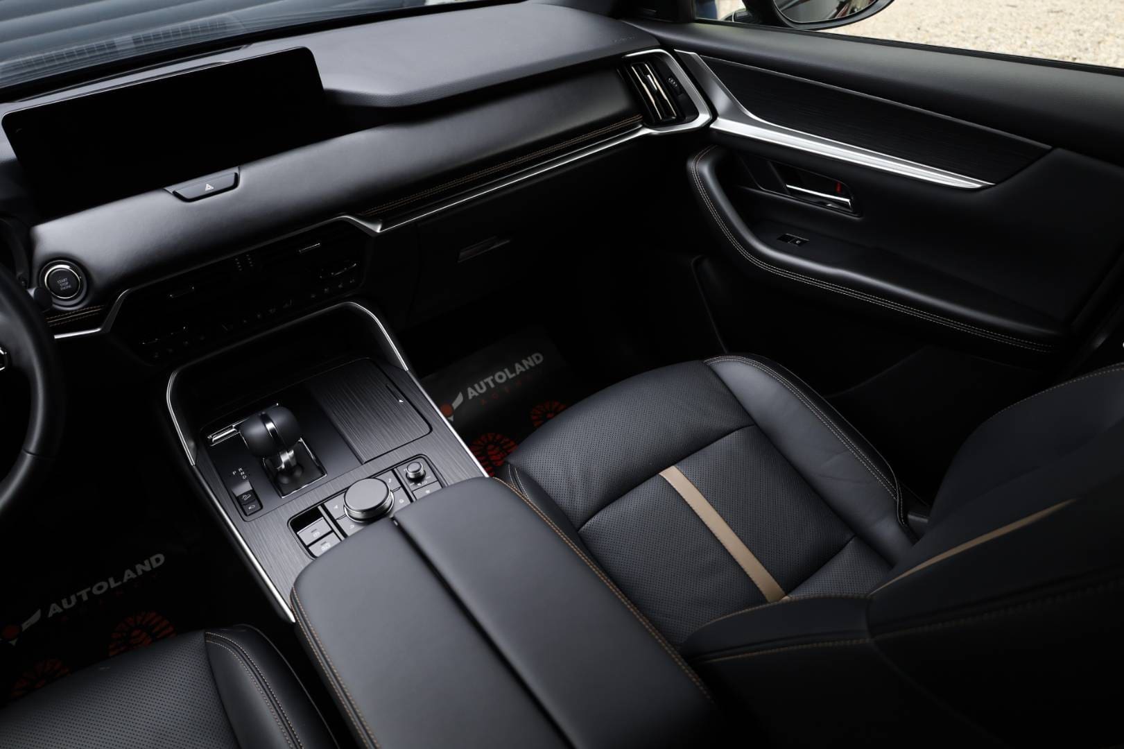 Mazda-CX-60-33-e-Skyactiv-D254-mHEV-Homura-AWD-AT-13