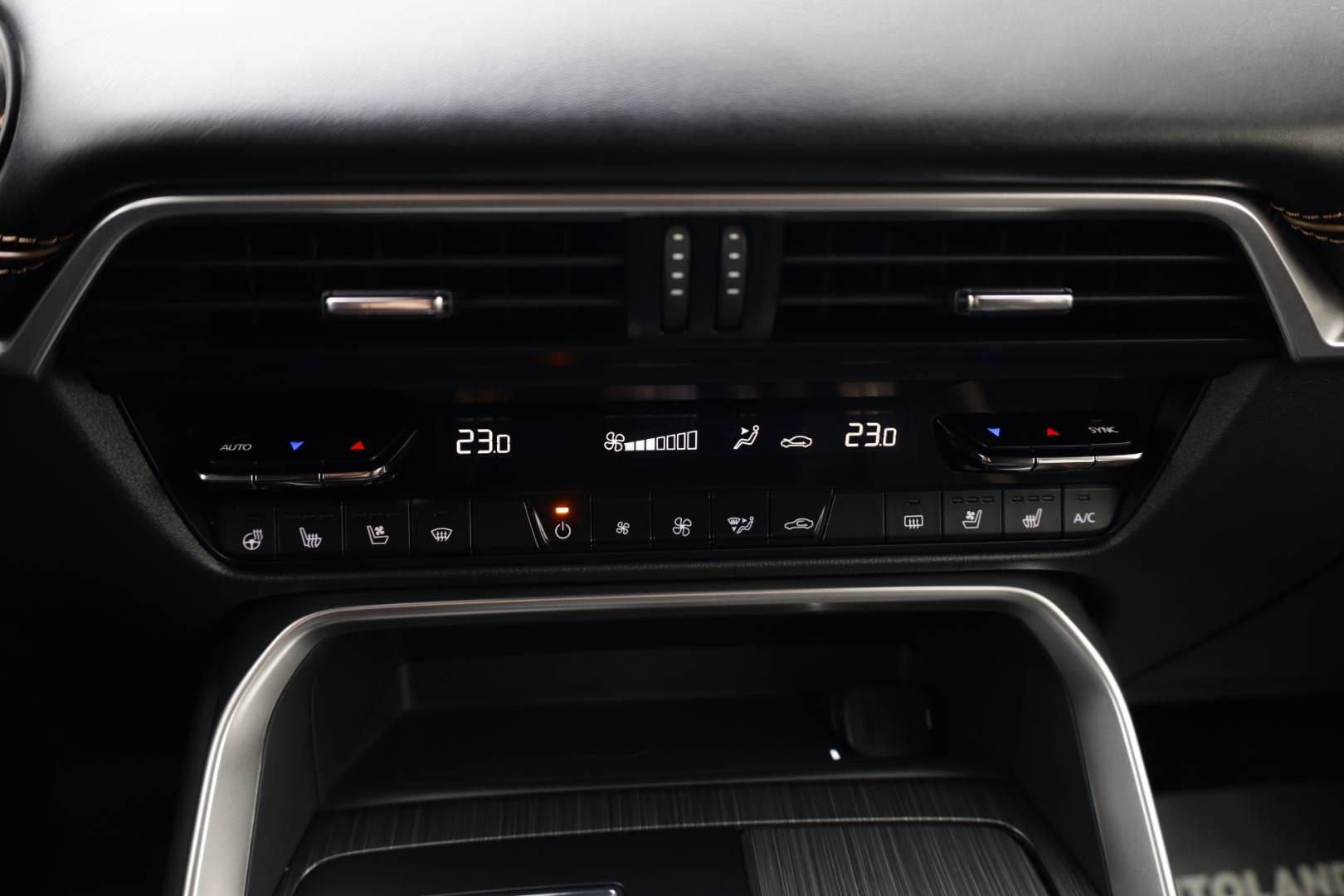 Mazda-CX-60-33-e-Skyactiv-D254-mHEV-Homura-AWD-AT-32