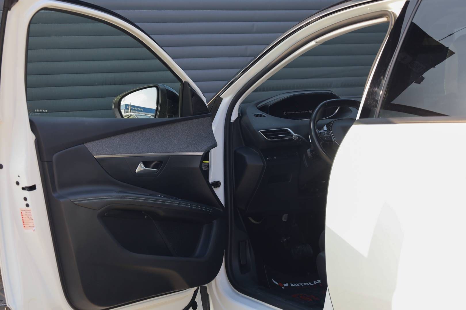 Peugeot-3008-12-PureTech-130k-Active-Pack-AT-10