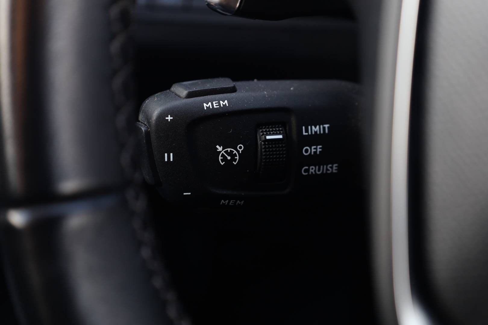 Peugeot-3008-12-PureTech-130k-Active-Pack-AT-22