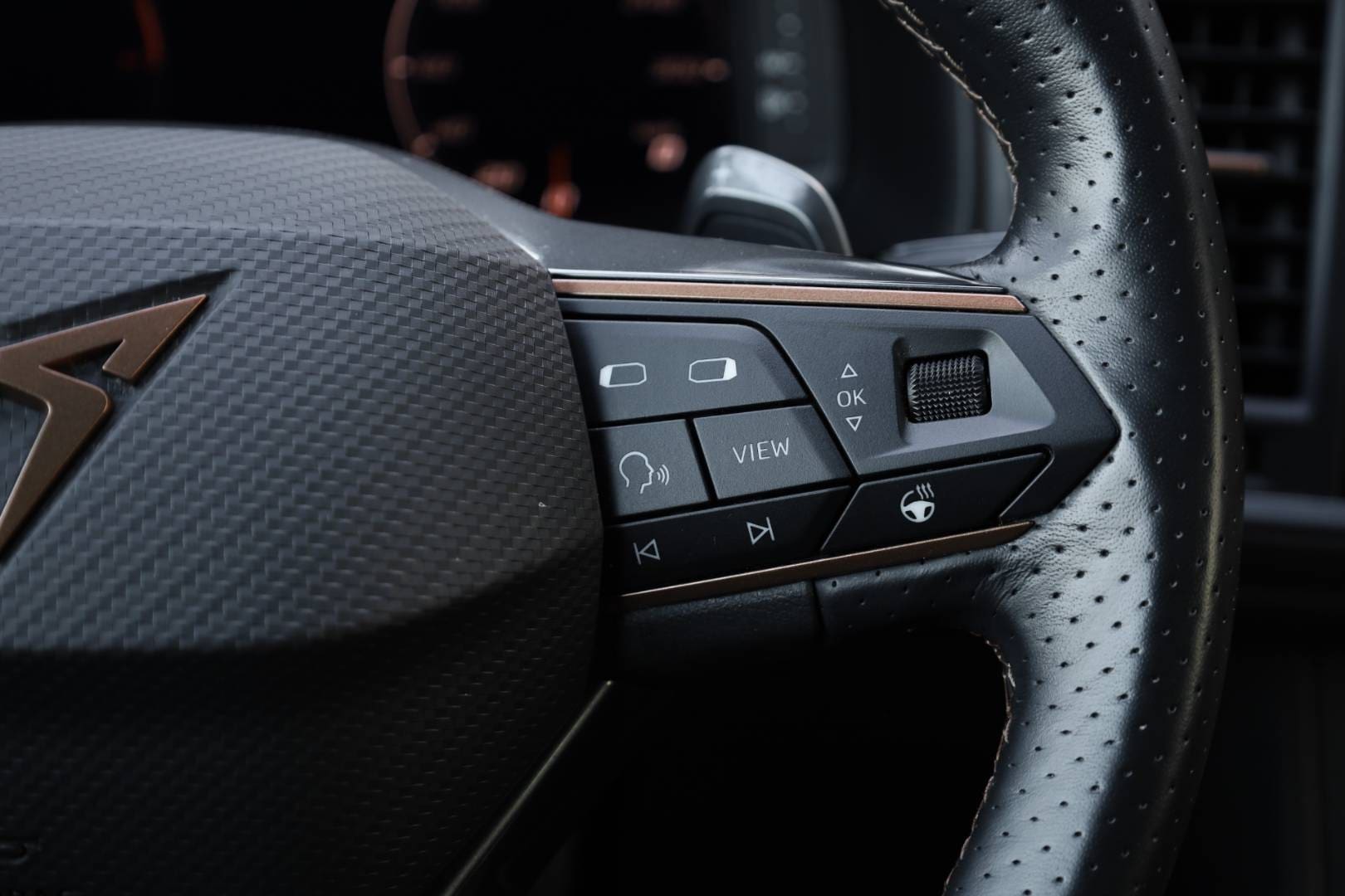 Cupra-Ateca-20-TSI-300k-4Drive-DSG-18