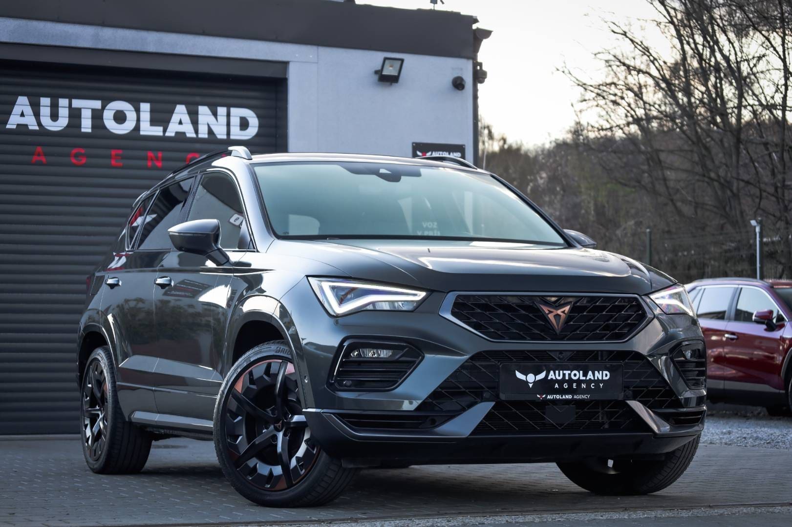 Cupra-Ateca-20-TSI-300k-4Drive-DSG-3
