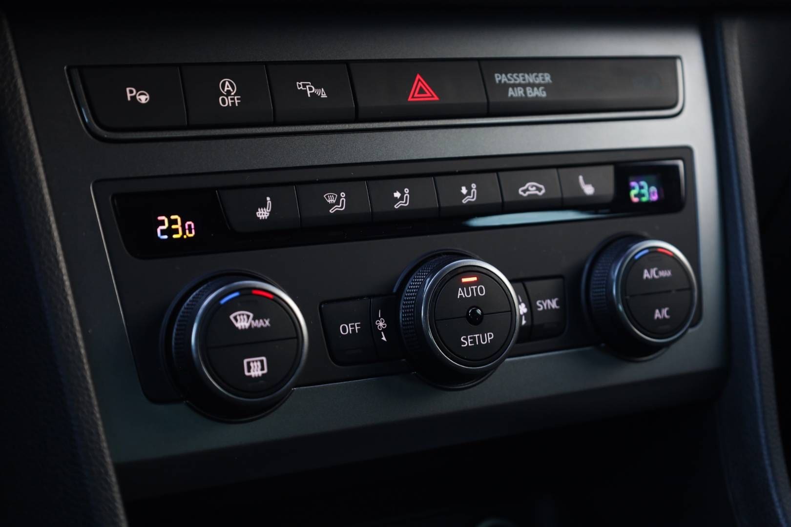 Cupra-Ateca-20-TSI-300k-4Drive-DSG-37