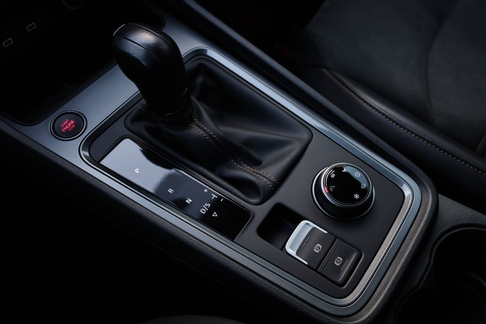 Cupra-Ateca-20-TSI-300k-4Drive-DSG-39