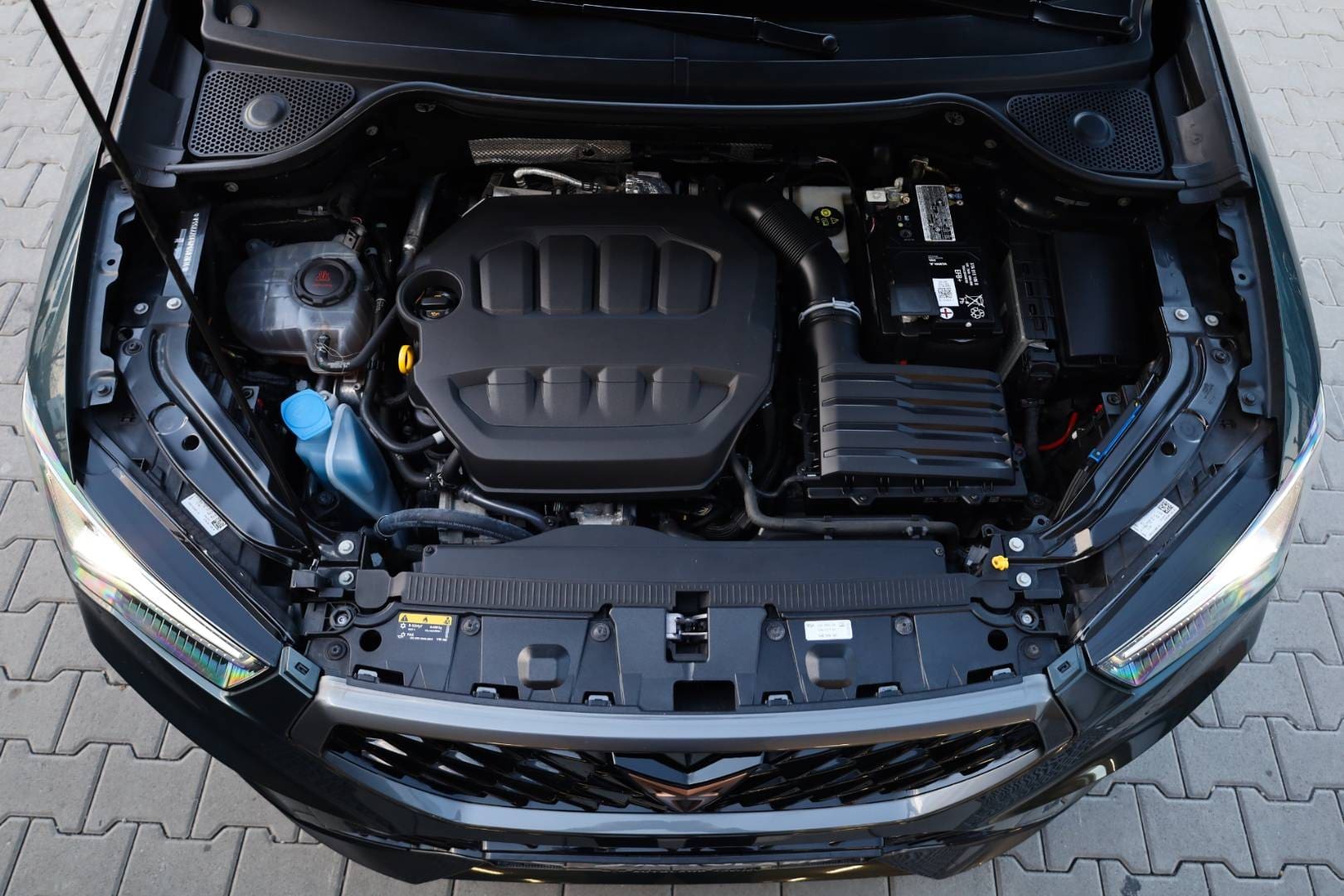 Cupra-Ateca-20-TSI-300k-4Drive-DSG-54