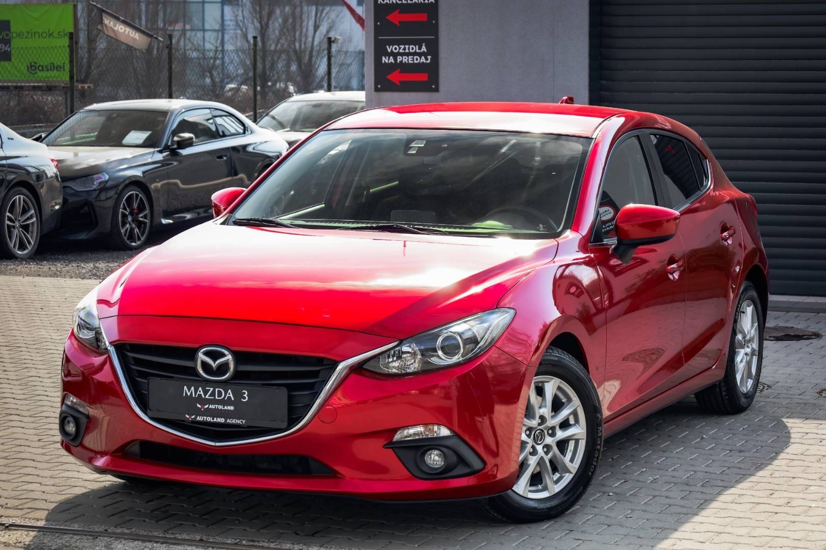 Mazda-3-20-Skyactiv-G120-Attraction-1