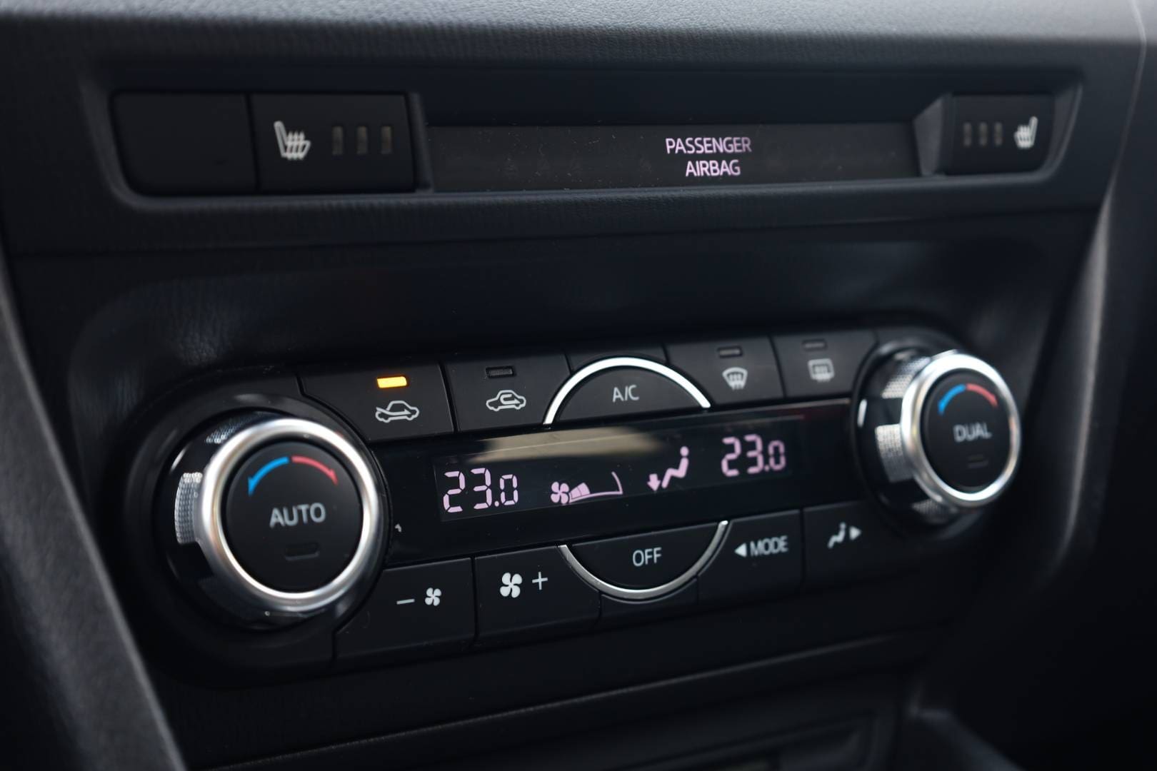 Mazda-3-20-Skyactiv-G120-Attraction-29