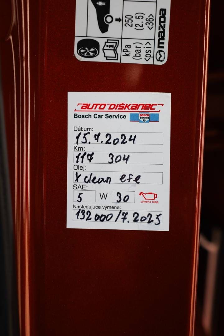 Mazda-3-20-Skyactiv-G120-Attraction-50