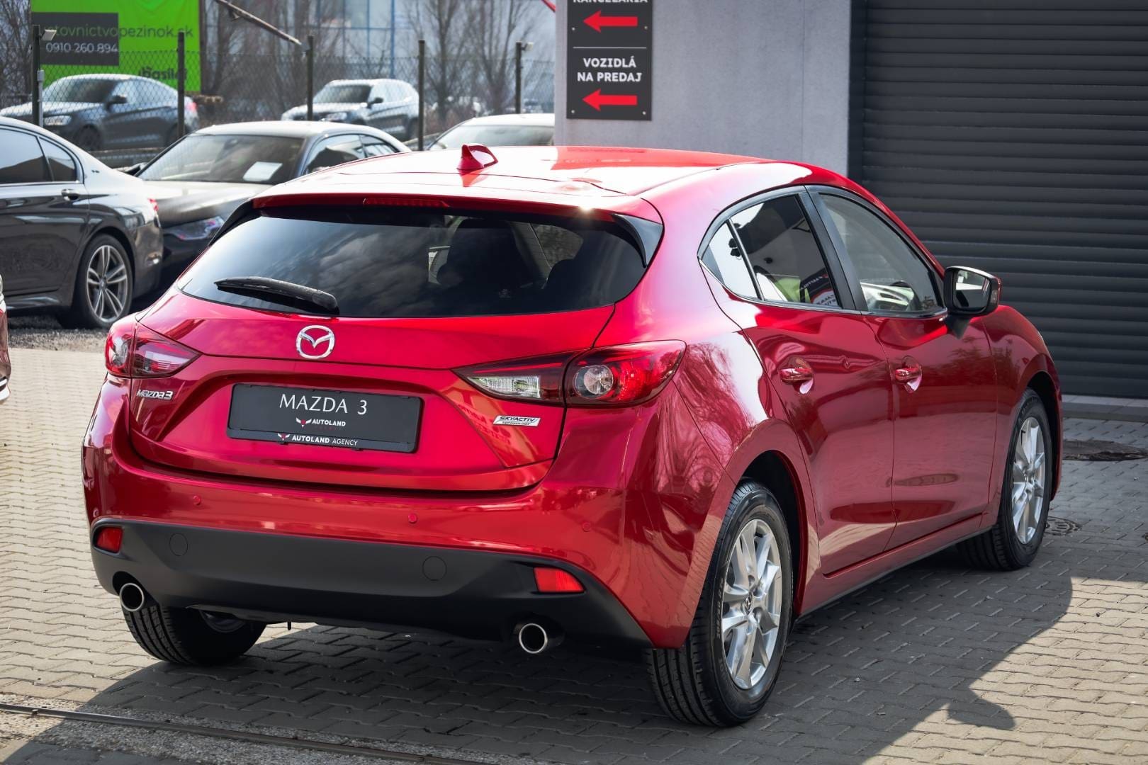 Mazda-3-20-Skyactiv-G120-Attraction-6