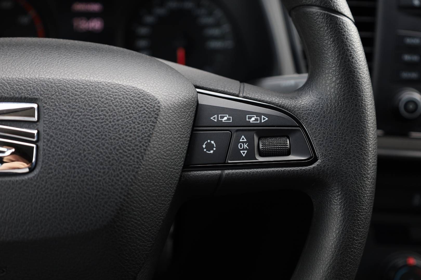 Seat-Leon-ST-12-TSI-Reference-18