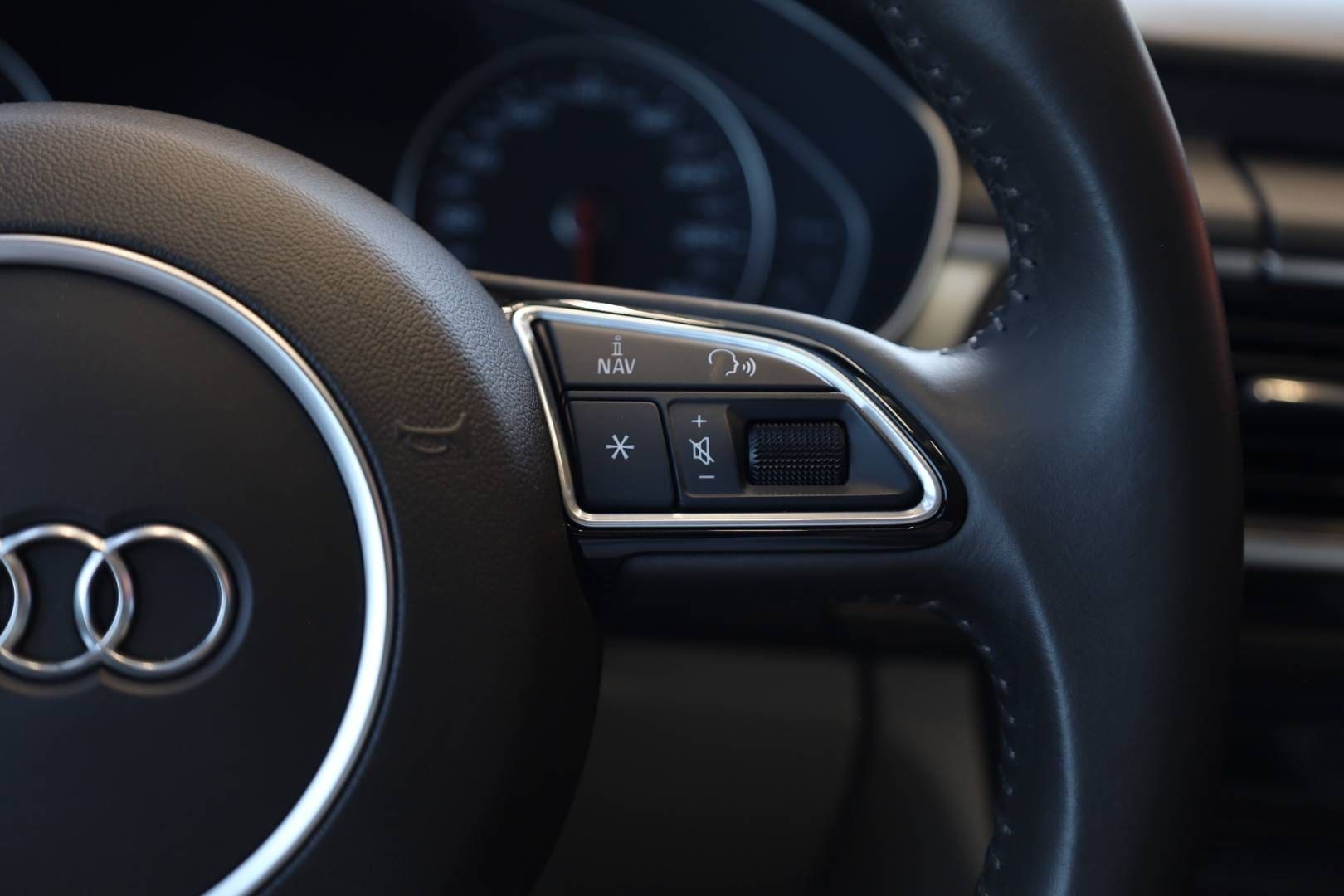 Audi-A6-30-TFSI-333k-quattro-S-tronic-18