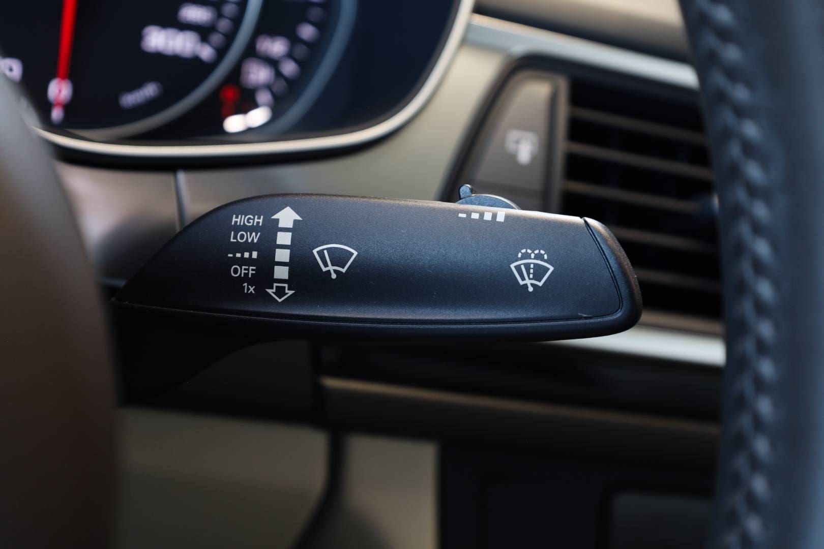 Audi-A6-30-TFSI-333k-quattro-S-tronic-20