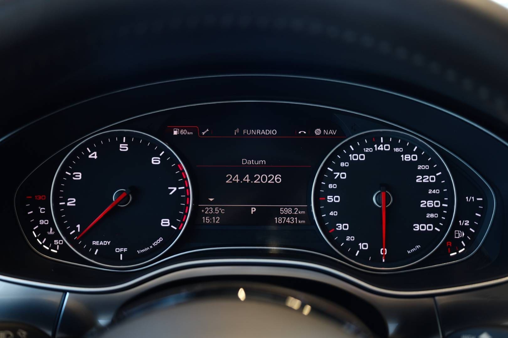 Audi-A6-30-TFSI-333k-quattro-S-tronic-22
