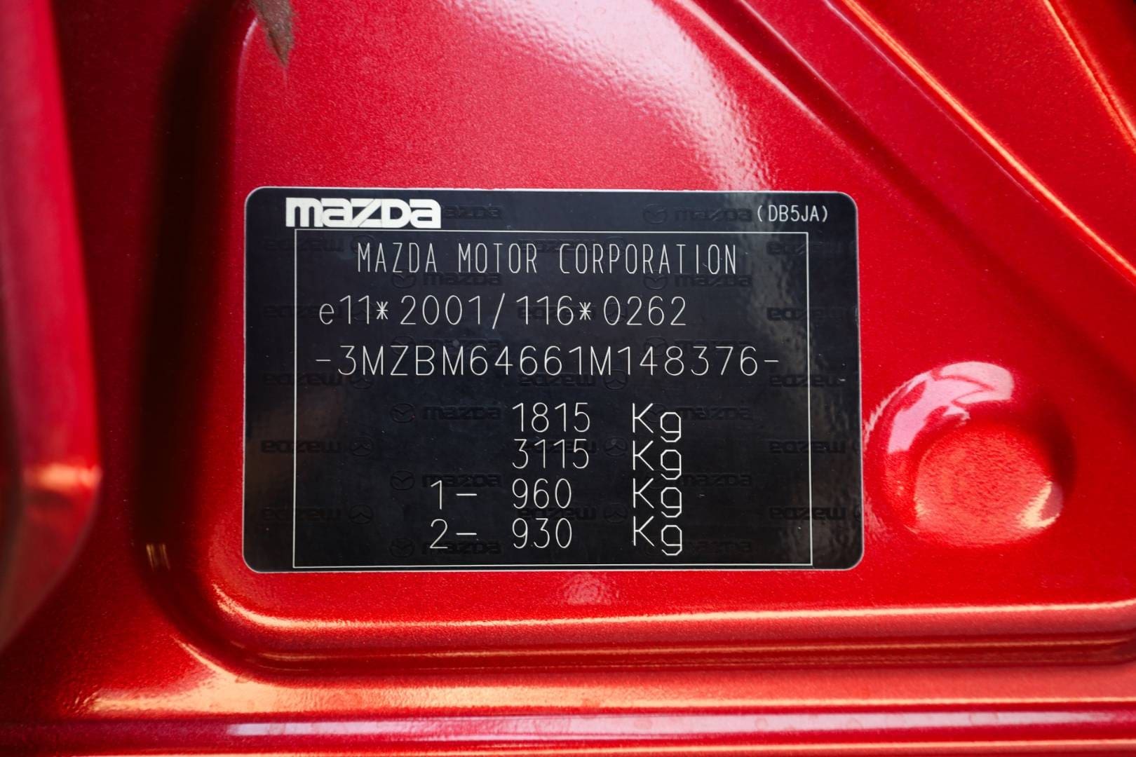 Mazda-3-20-Skyactiv-G120-Revolution-51