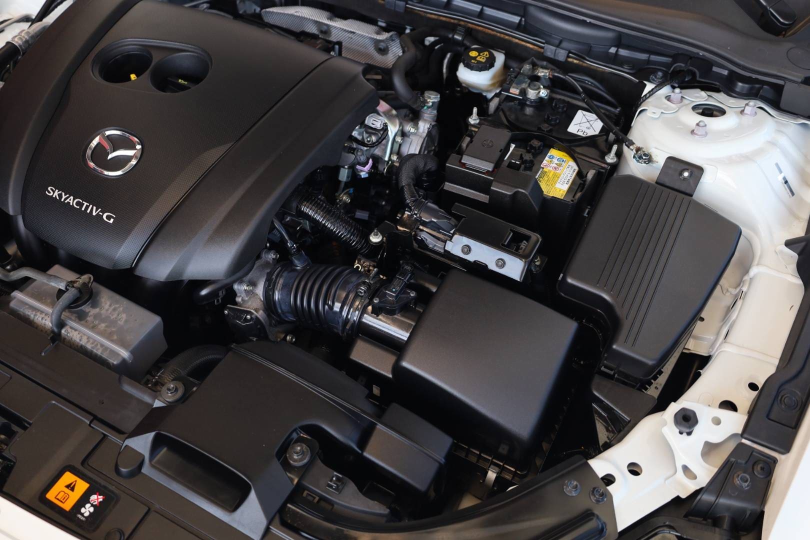 Mazda-6-Combi-Wagon-25-Skyactiv-G194-Takumi-AT-51