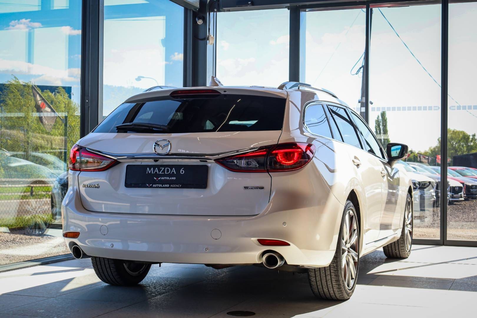Mazda-6-Combi-Wagon-25-Skyactiv-G194-Takumi-AT-8
