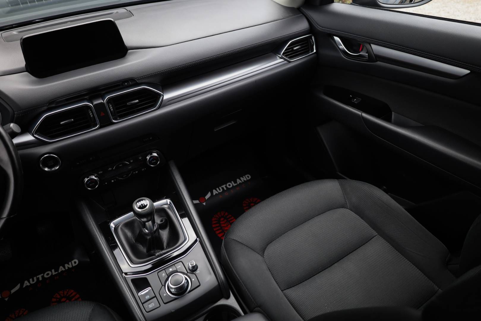 Mazda-CX-5-20-Skyactiv-G165-Attraction-13