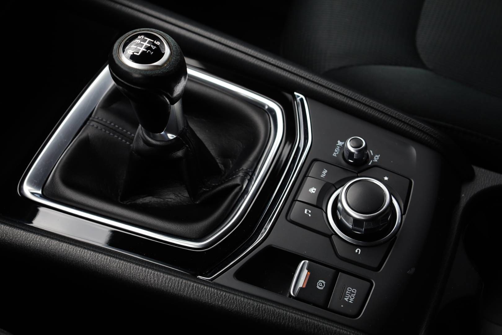 Mazda-CX-5-20-Skyactiv-G165-Attraction-32