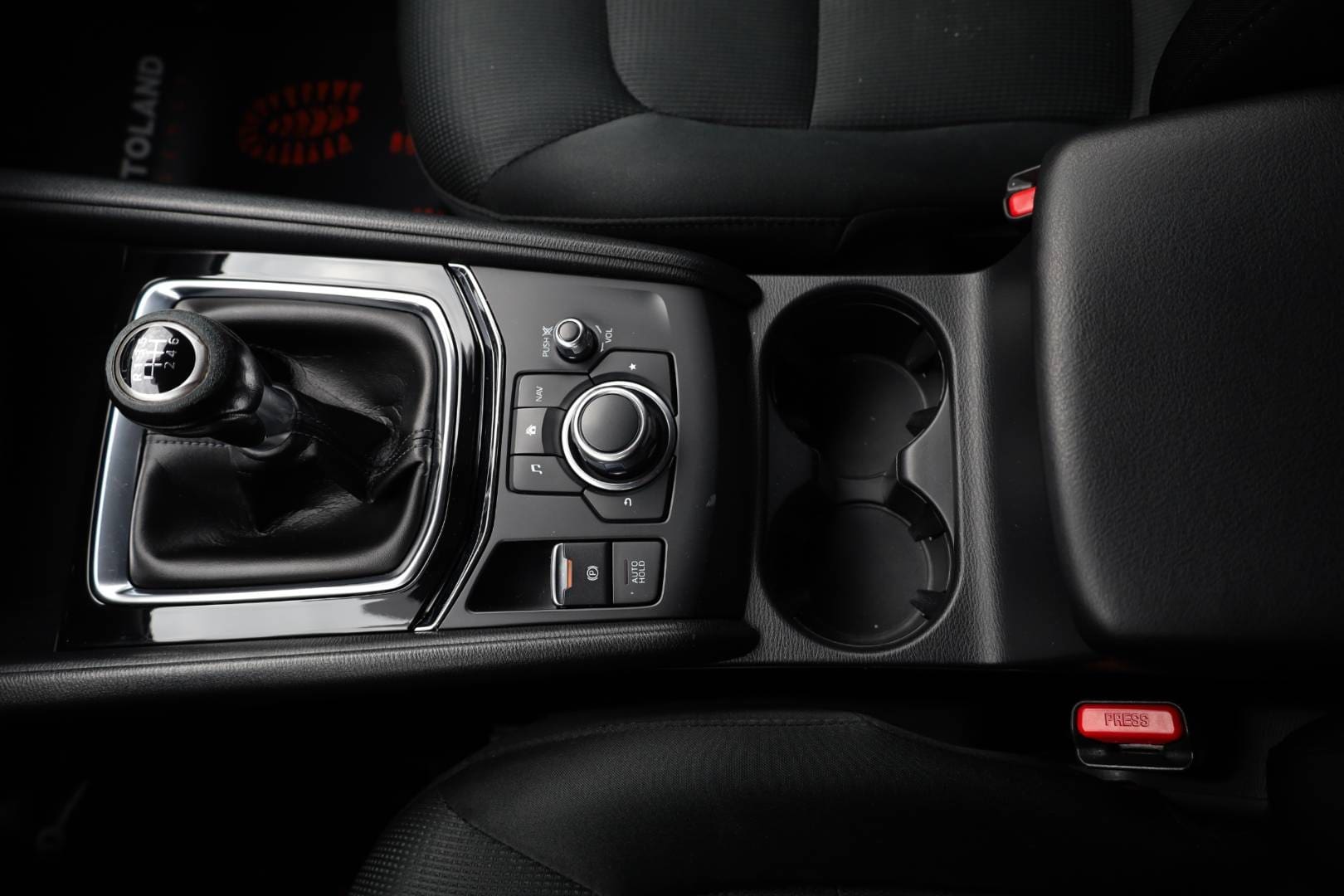 Mazda-CX-5-20-Skyactiv-G165-Attraction-33